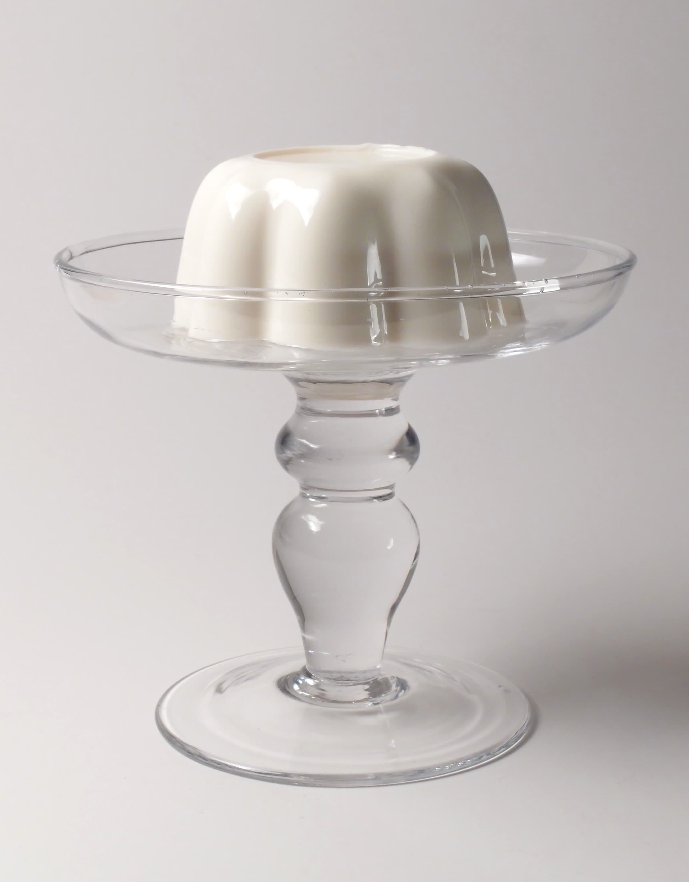 Bowl of creamy rice pudding with cinnamon on top